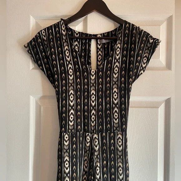 B young jumpsuit - Picture 3 of 7